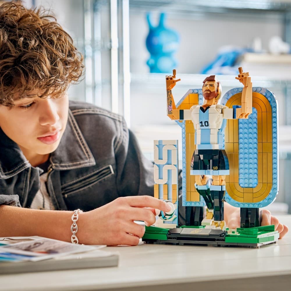 LEGO Kocke Lionel Messi - nogometna legenda 7