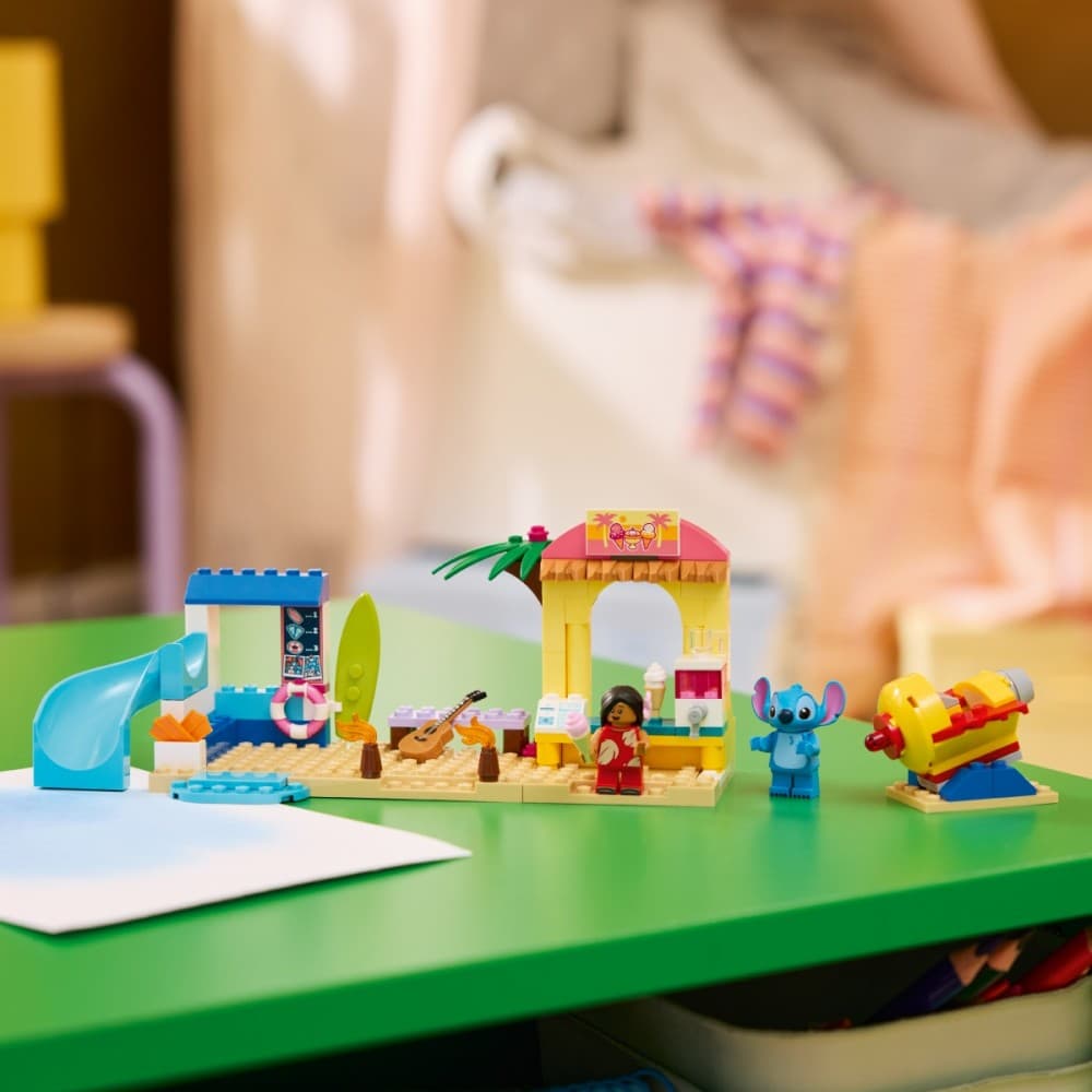 LEGO Disney Plaža z Lilo in Stitchom 43280 6
