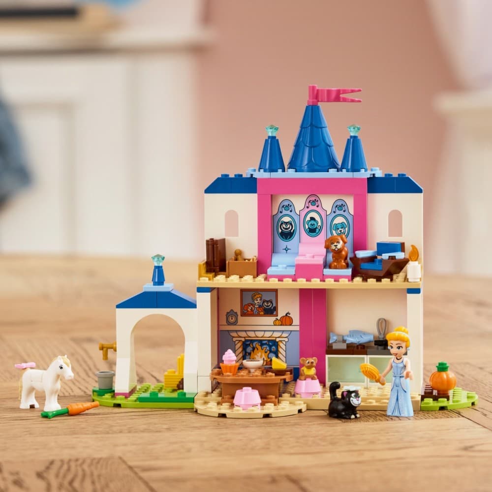 LEGO Disney Pepelkin grad in živalski prijatelji 43283 6