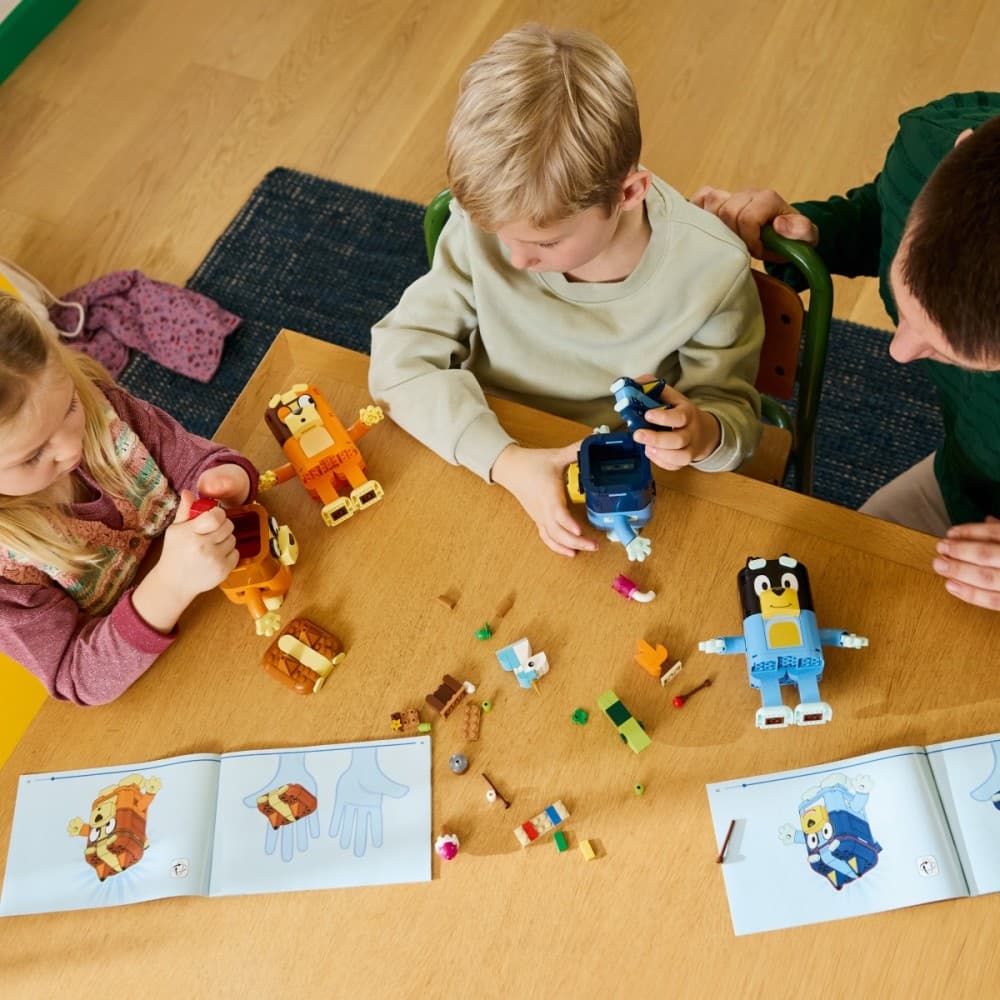 LEGO Bluey Družina Blue iz kock 11217 6