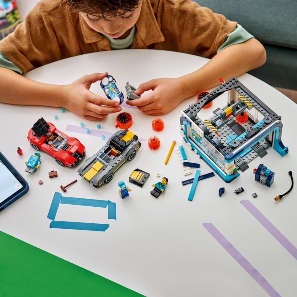 LEGO City Avtomatska avtopralnica 60497 8