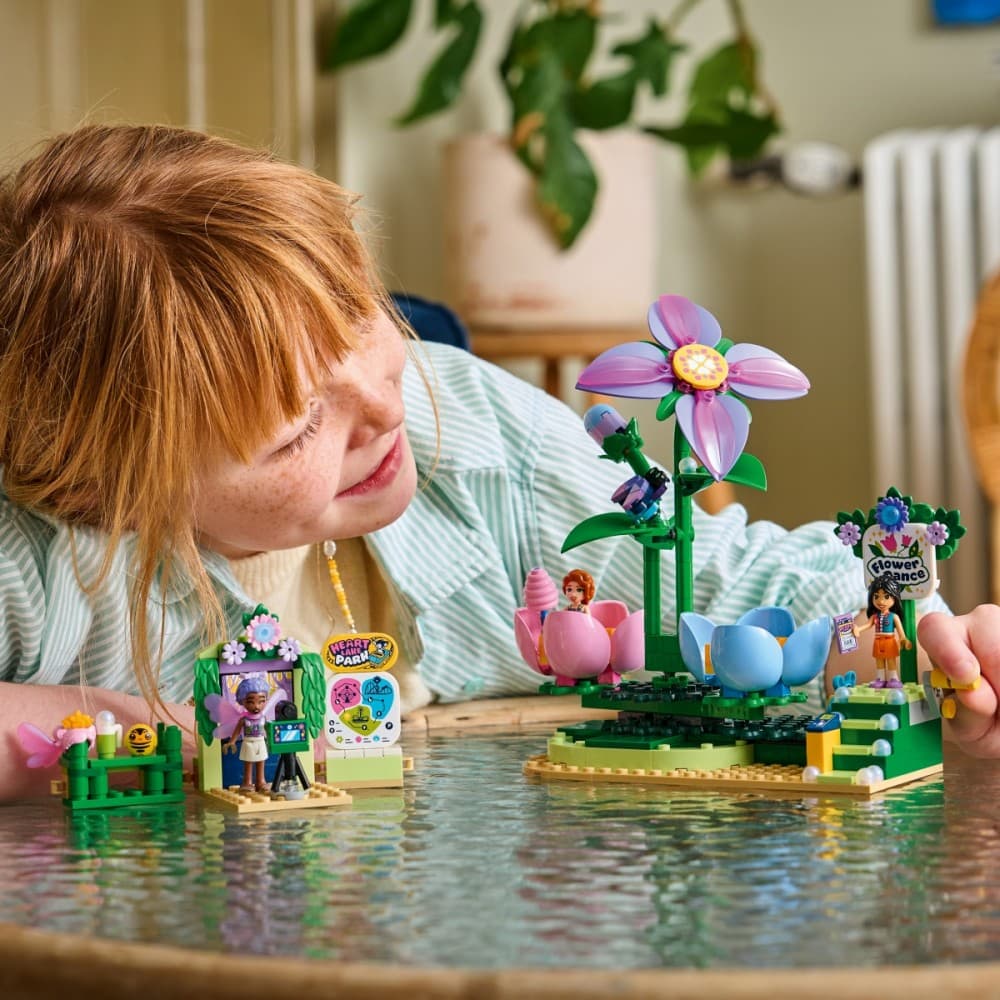LEGO Friends 42702 Vila karuzela 7