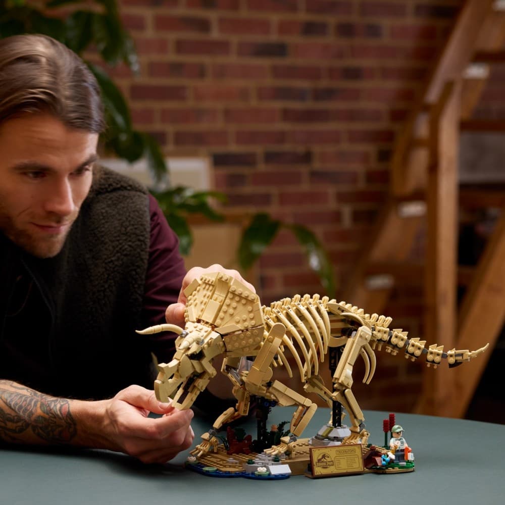 LEGO Jurassic World 77985 – Triceratopsov okostnjak 7