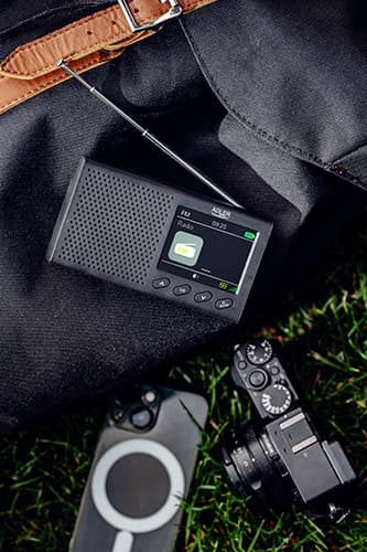 Prenosni radio Adler AD 1198 - LCD, FM, Bluetooth, ura 8