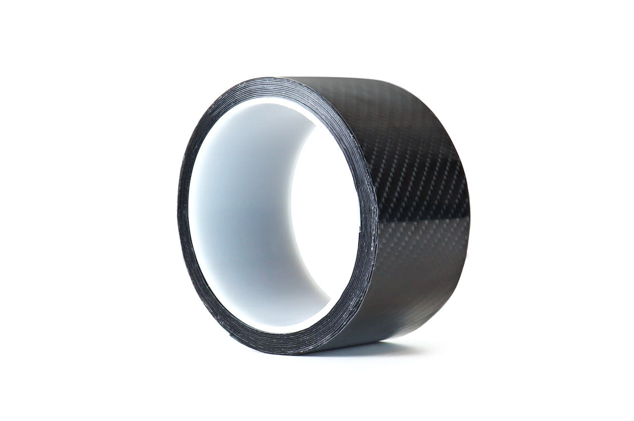 AMiO Carbon zaščitni trak, črn 3m x 50mm