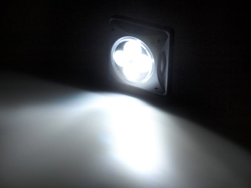 Solarna LED svetilka Maclean za senčnik, MCE124 8