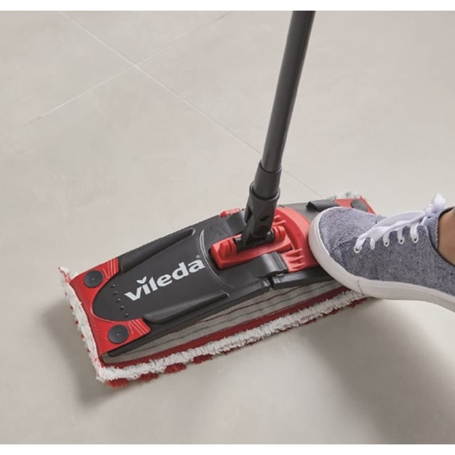 Komplet ploskega mopa Vileda Ultramat Turbo z vedrom 4