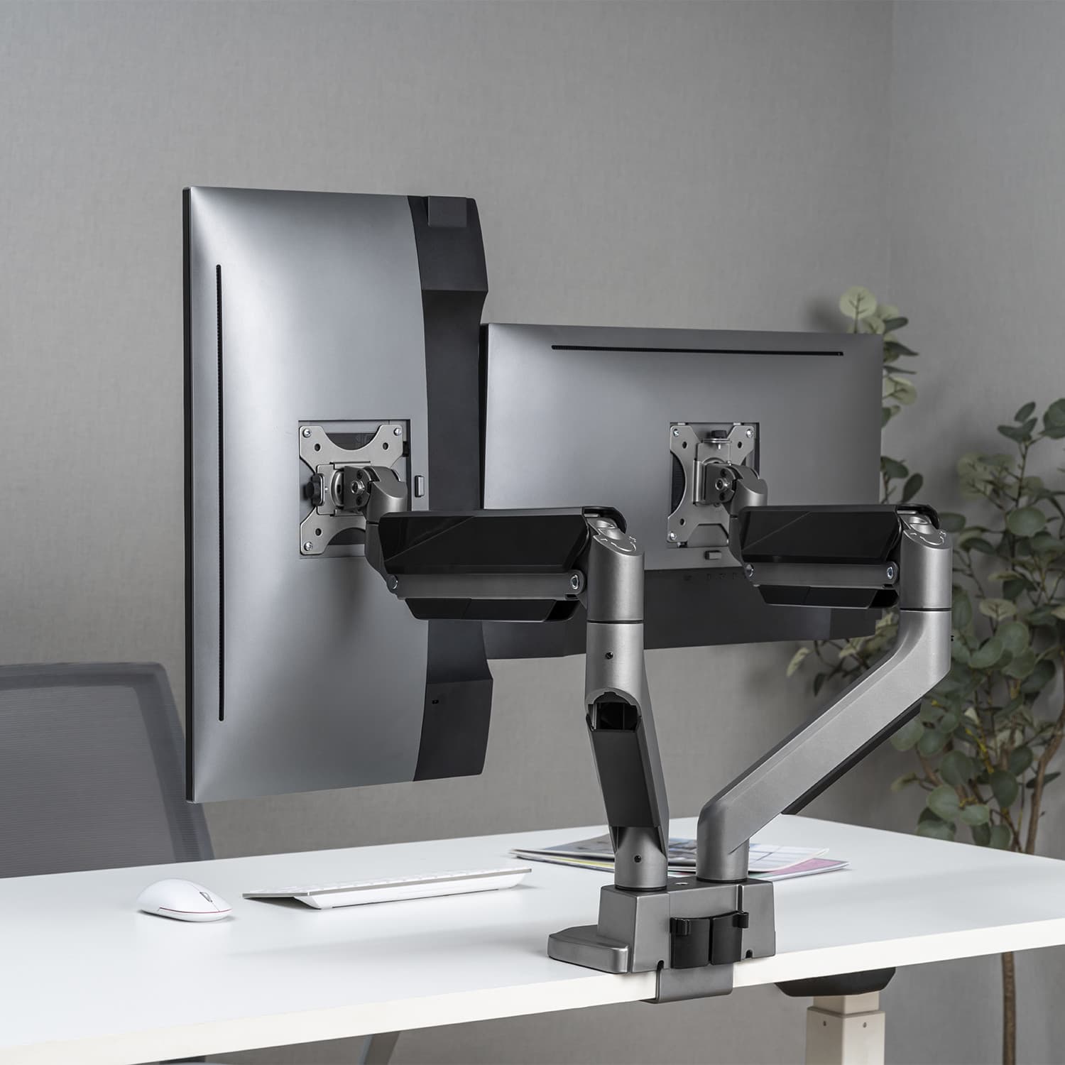 Ergo Office ER-446 Stenski nosilec za 2 monitorja (17-35"), plinska vzmet, 2x15kg 5