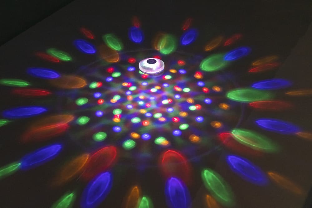 BESTWAY LED svetilka za bazen na baterije 8