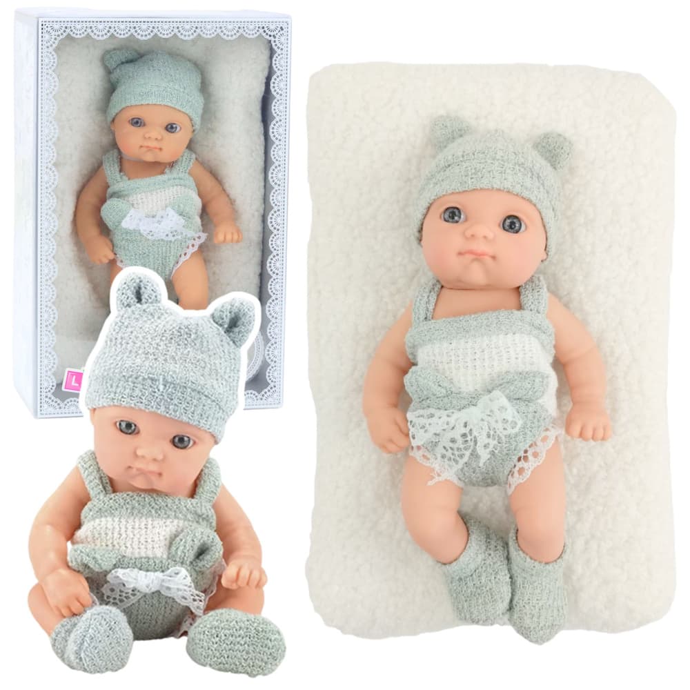 Lutka dojenček z odejico (sivo-bela oblekica, 18 cm)