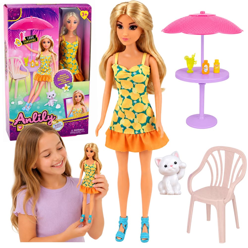 LEAN TOYS Lutka Anlily v rumeni obleki z vrtnim pohištvom