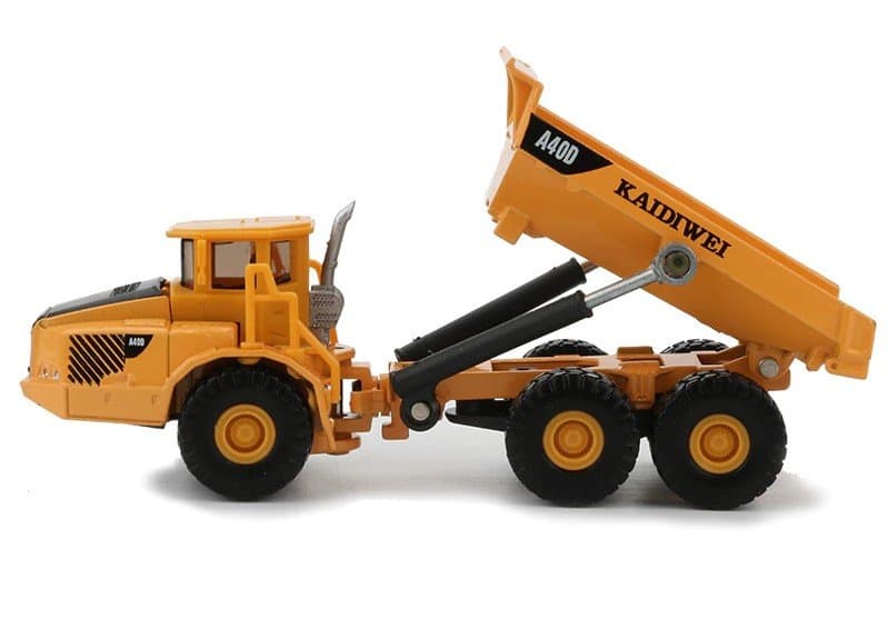 LEAN TOYS Kovinski Tovornjak Z Brezkompresorjem, 1:87 4