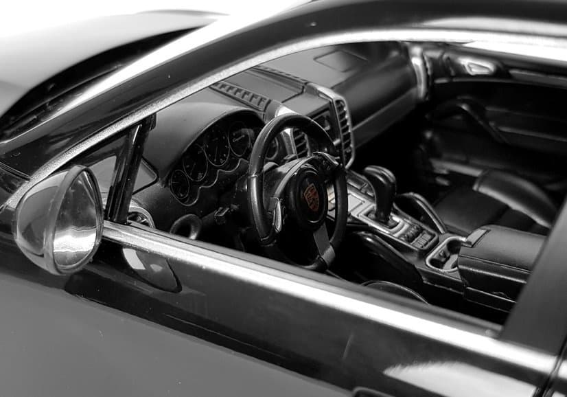 Porsche Cayenne Turbo RC avto, Rastar, črn, 1:14 6