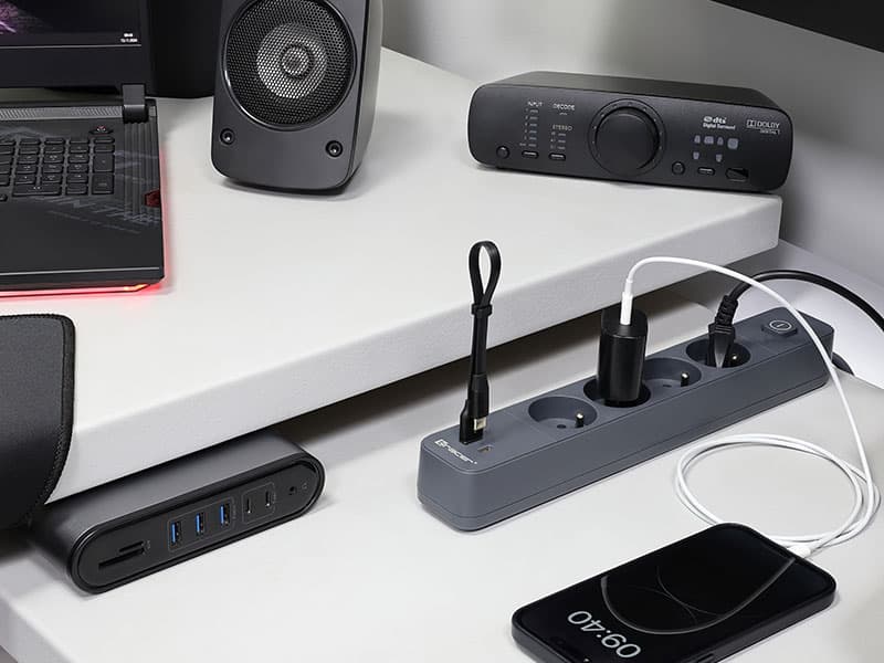 Prekoračitev TRACER Power Line+ mobile ready, 4 vtičnice + 2xUSB (USB-A, Type-C PD20W) 7
