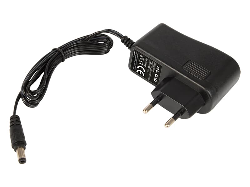 Napajalnik Blow 12V/1A 12W za kamere, DC 2.1/5.5 mm