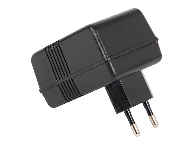 Pretvornik napetosti BLOW 230V -> 110V, 45W 2