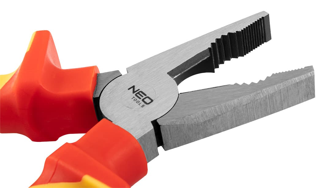 Univerzalne klešče NEO TOOLS 160 mm, 1000V, CrV 7
