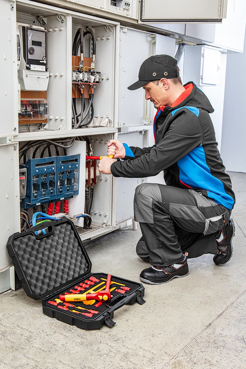 Set nasadnih ključev NEO TOOLS 1000V, 19 kos. 5