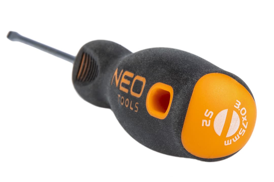 Ploščati izvijač NEO TOOLS 3,0 x 75 mm, S2 6