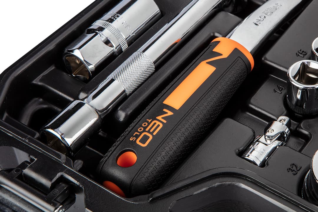 NEO TOOLS Komplet nasadnih ključev 1/2" & 1/4", 82 kosov 4