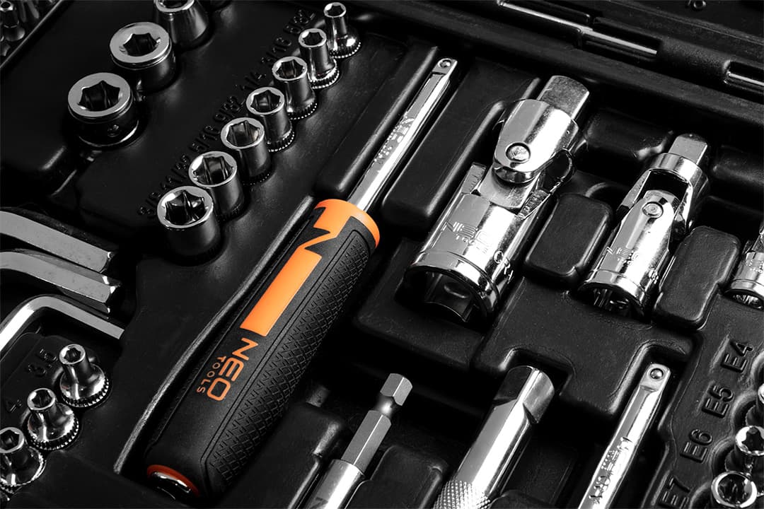 NEO TOOLS Set nasadnih ključev 233 kos. 6