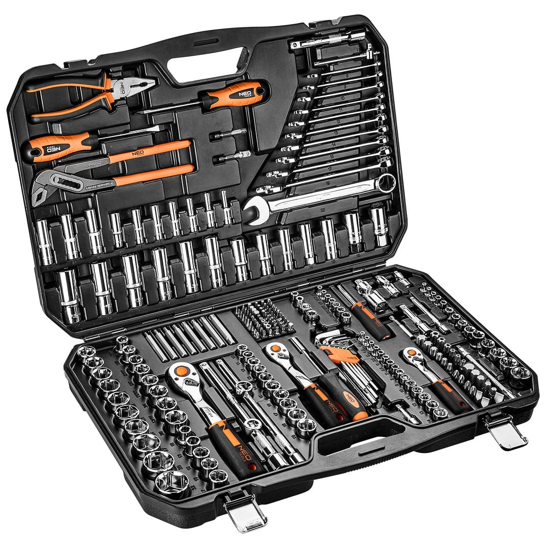 NEO TOOLS Set nasadnih ključev 233 kos.