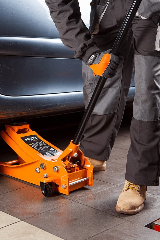 NEO TOOLS Hidravlični dvigalk, nizkoprofilni, 2.5 t 2