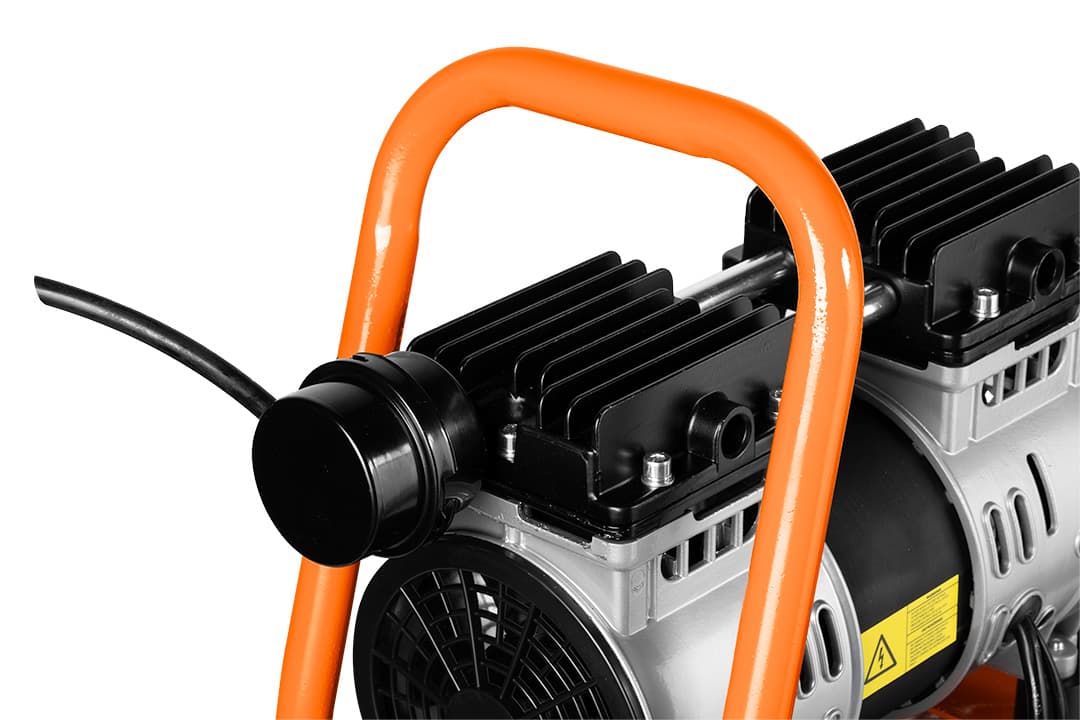 NEO TOOLS brez oljni kompresor, 12 l 3