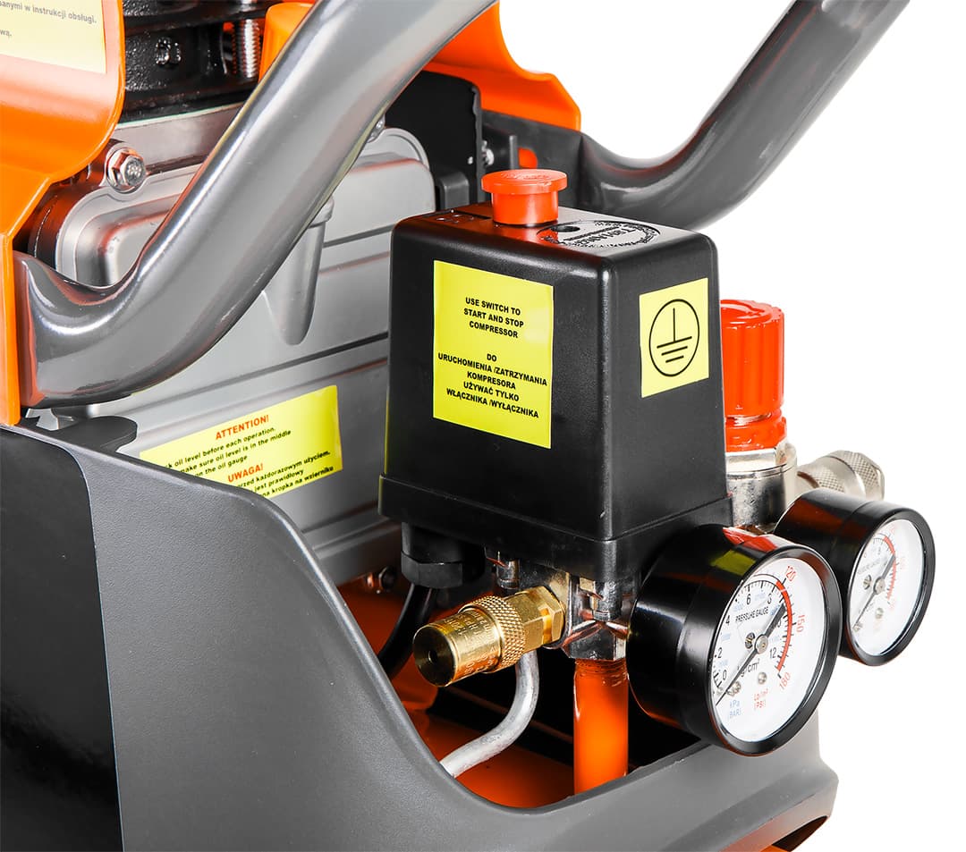 NEO TOOLS Oljni kompresor 50 l, 1050W 7