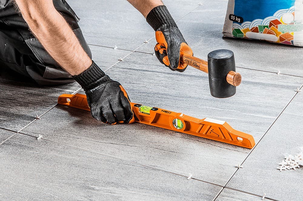 NEO TOOLS Gumijasto kladivo, 65 mm, hikorjev ročaj 4