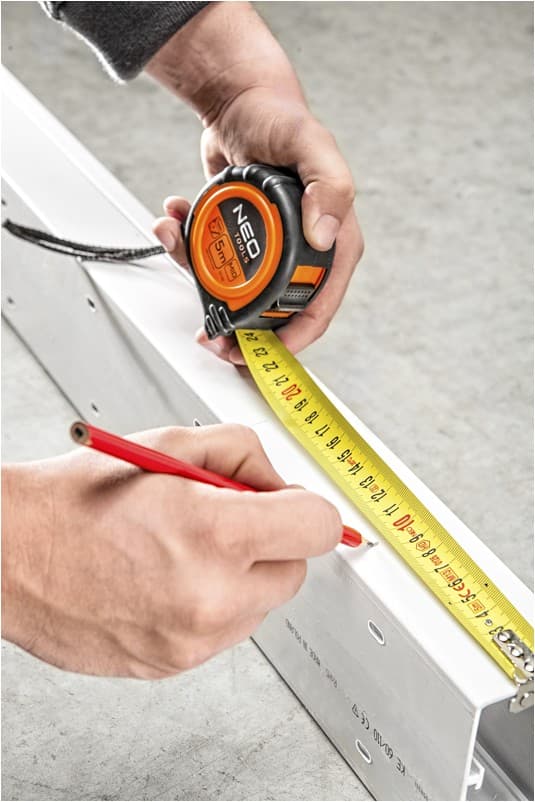 NEO TOOLS Jeklena merilna vrvica, 2 m x 16 mm, z magnetom 2